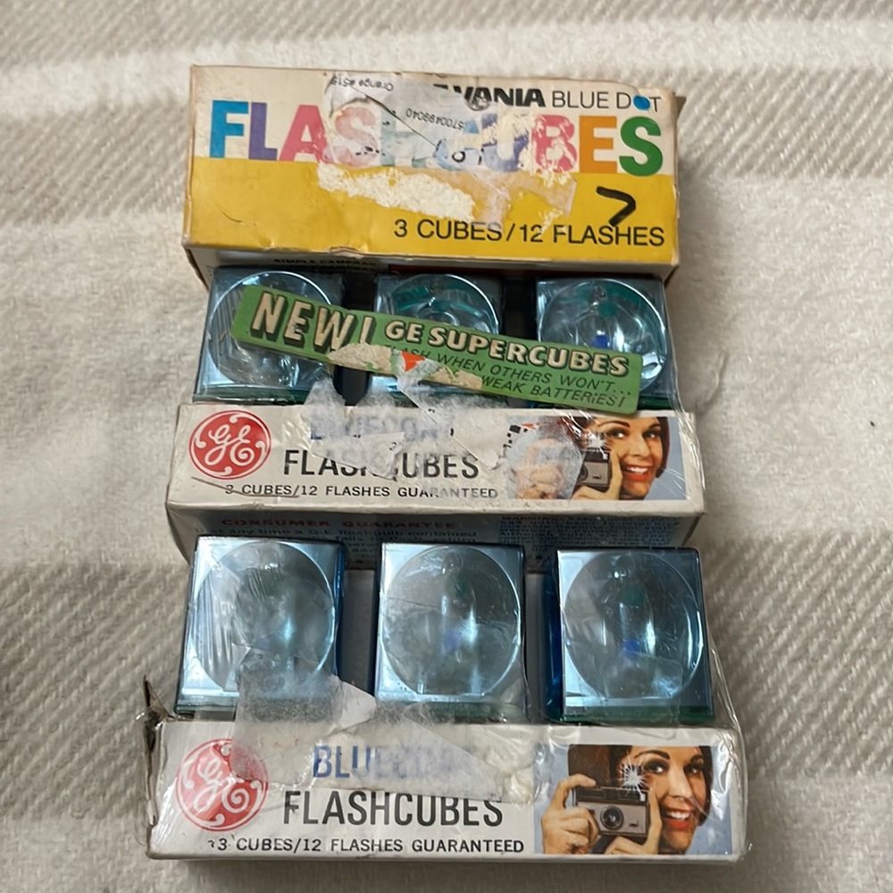 Bluecoat Flashcubes and Sylvania Flashcubes Bundle